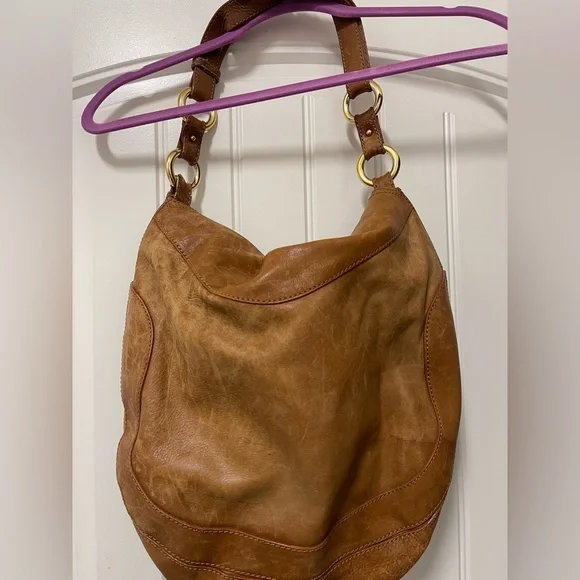 Marc Jacobs Tan Leather Hobo Bag with Gold Accents - Picture 6 of 16